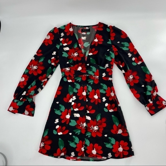 UO Michelle Plunging Long Sleeve Floral Mini Dress - Picture 5 of 13